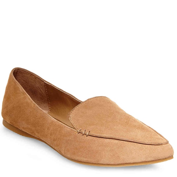 Steve Madden Shoes - S O L D 🦋 Steve Madden Feather Loafer Flat 7.5